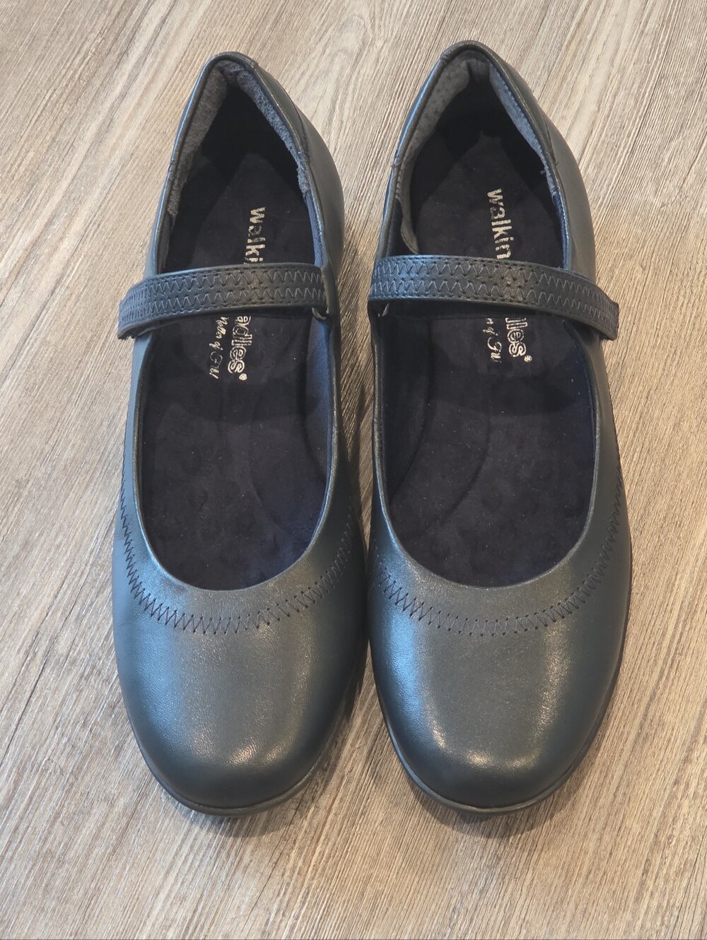 Walking Cradles Leather Mary Jane Shoes Size 8 Narrow Navy Blue Cottagecore